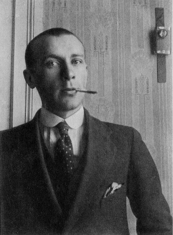officeplankton.com.ua_ wrighters_30.11.2013_-Bulgakov1910s
