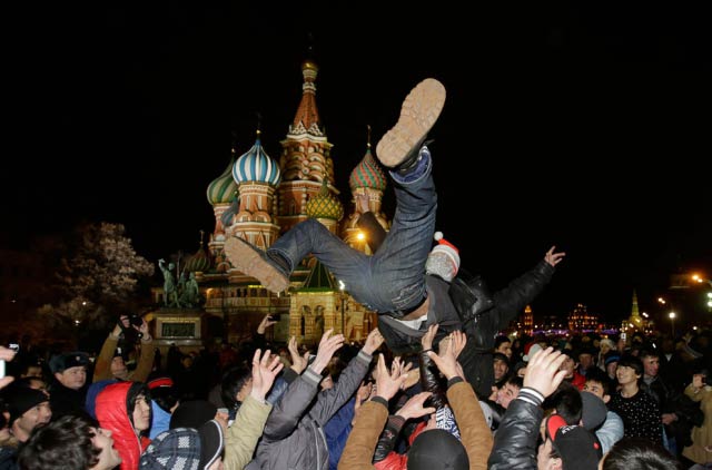 noviy god po vsemu miry- 14s