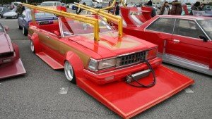 Необычный японский тюнинг автомобилей.