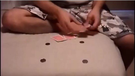 Подборка замечательных фокусов в одном видео.