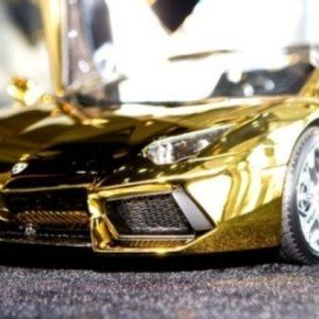 Самый дорогой в мире автомобиль Lamborghini из золота, платины и бриллиантов продают в ОАЭ
