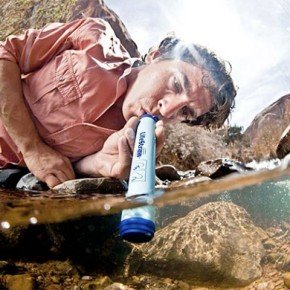 Трубочка для питья воды из рек или озер.