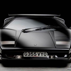 Продается новая Lamborghini Countach. Кто хочет купить?