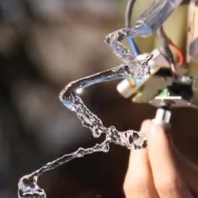 Поражающий эксперимент с водой и звуком