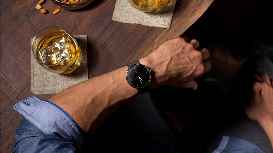 Обзор наручных смарт-часов (умных часов) от компании Motorola — Moto 360.