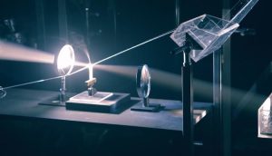 IT IS A SCIENCE BITCH: Заумная машина Руба Голдберга с применением оптики.