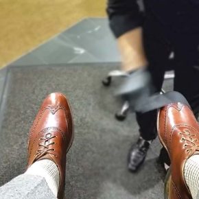 Правильный уход за обувью: научиcь чистить свои ботинки, как это делает Теодор — лучший чистильщик обуви из Денвера