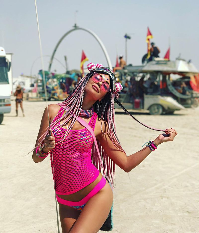 20 знойных красоток с фестиваля Burning Man 2017. Только для тебя