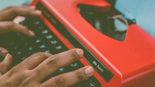 Делай деньги, не выходя из комнаты: как работать копирайтером на дому